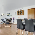 Prázdninový dům 3 Bedroom Pet Friendly In *