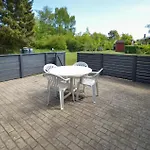 3 Bedroom Pet Friendly In