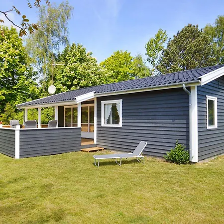 3 Bedroom Pet Friendly In