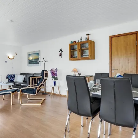 Vakantiehuis 3 Bedroom Pet Friendly In *