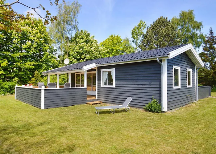 3 Bedroom Pet Friendly In