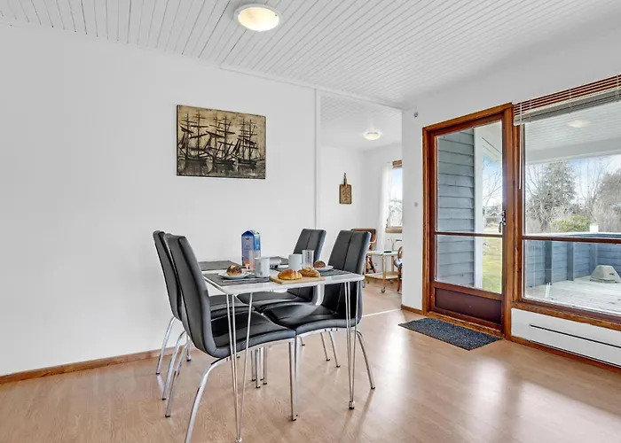 Vakantiehuis 3 Bedroom Pet Friendly In Nakskov