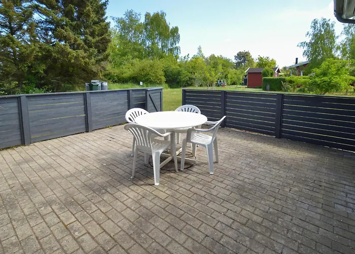 3 Bedroom Pet Friendly In